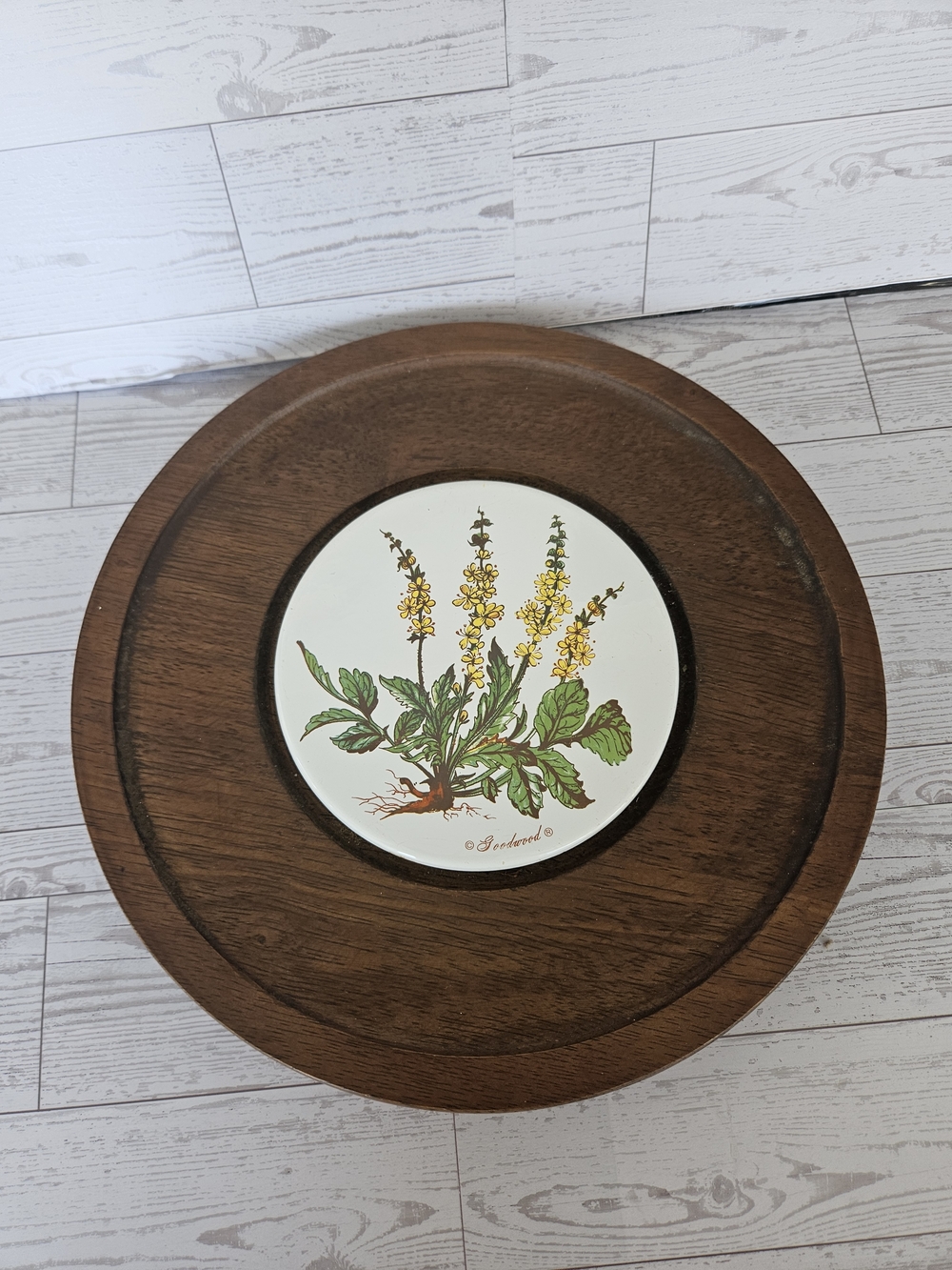 VINTAGE CHEESE BOARD
